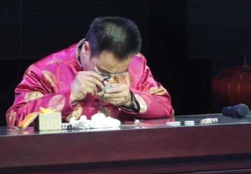 鉴宝天书txt下载_鉴宝节目内幕_专家鉴定套路